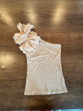 Alythea Soft One-Shoulder Top in Light Blush